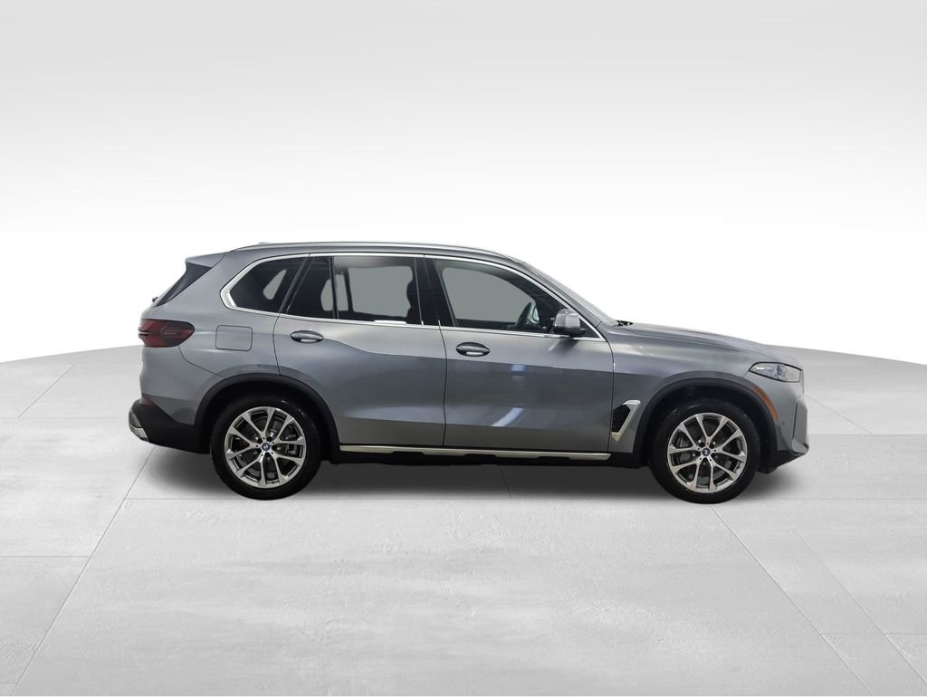 Certified 2025 BMW X5 xDrive50e image 6
