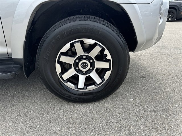 Used 2024 Toyota 4Runner TRD Off-Road image 5