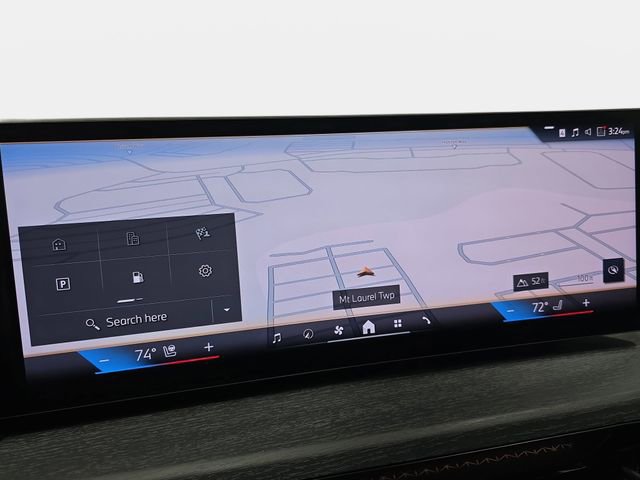 Certified 2025 BMW 330i xDrive Sedan w/ Convenience Package image 19