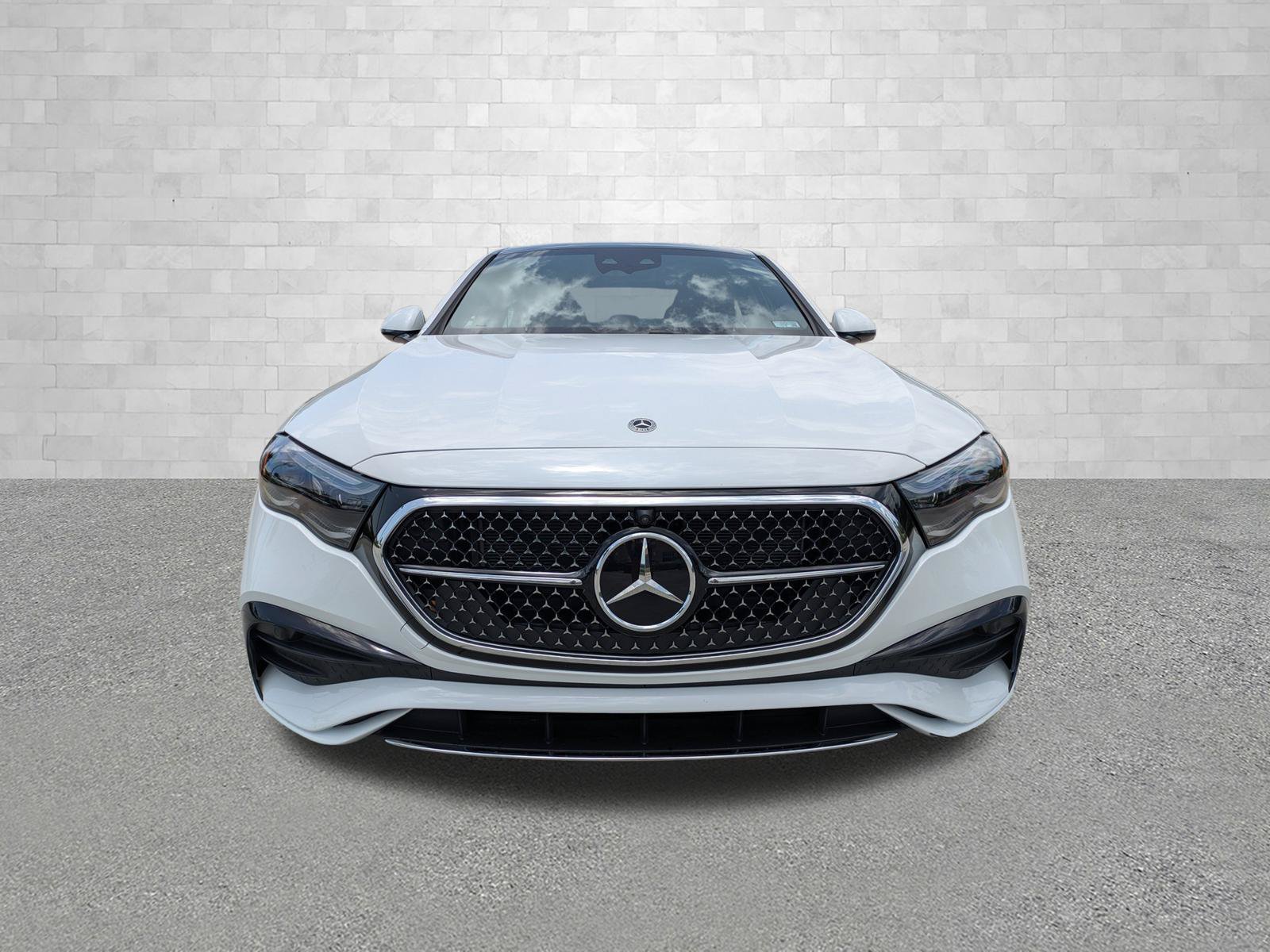 Used 2025 Mercedes-Benz E 450 4MATIC Sedan image 6