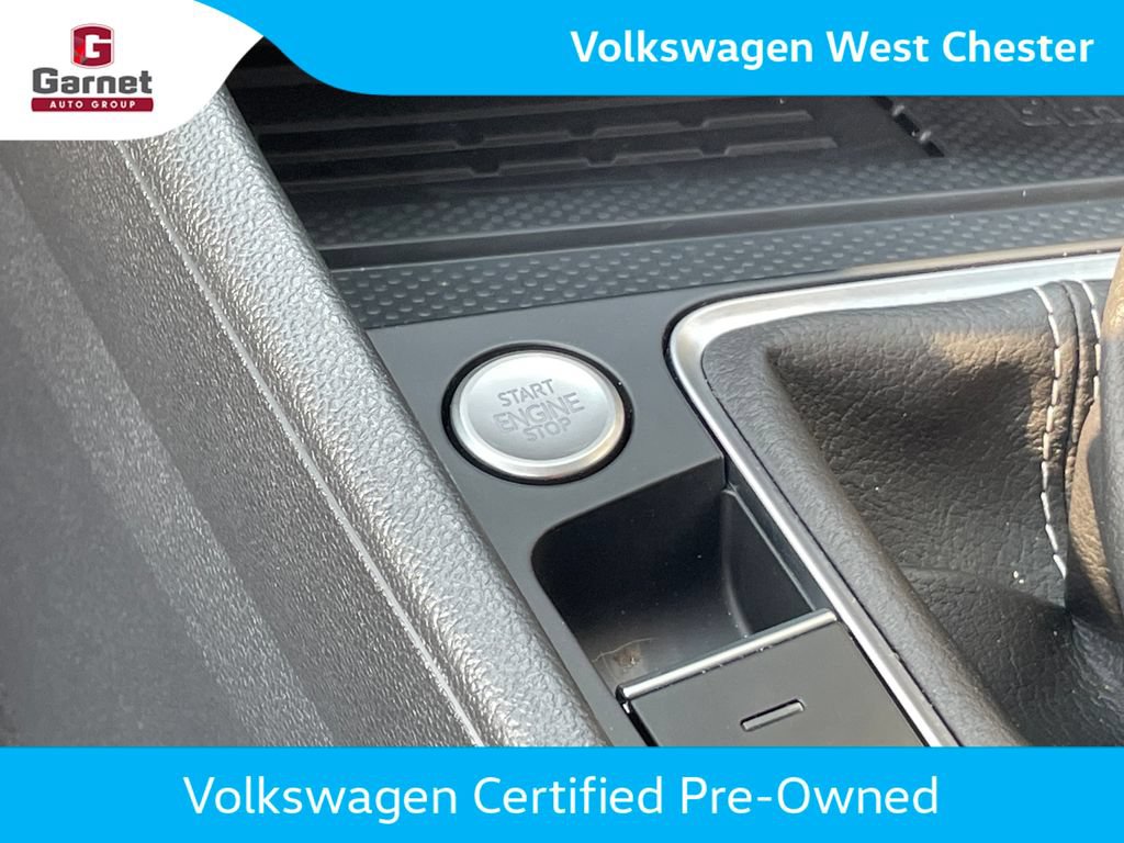 Certified 2025 Volkswagen Jetta SE w/ Black Wheel Package FWD image 20