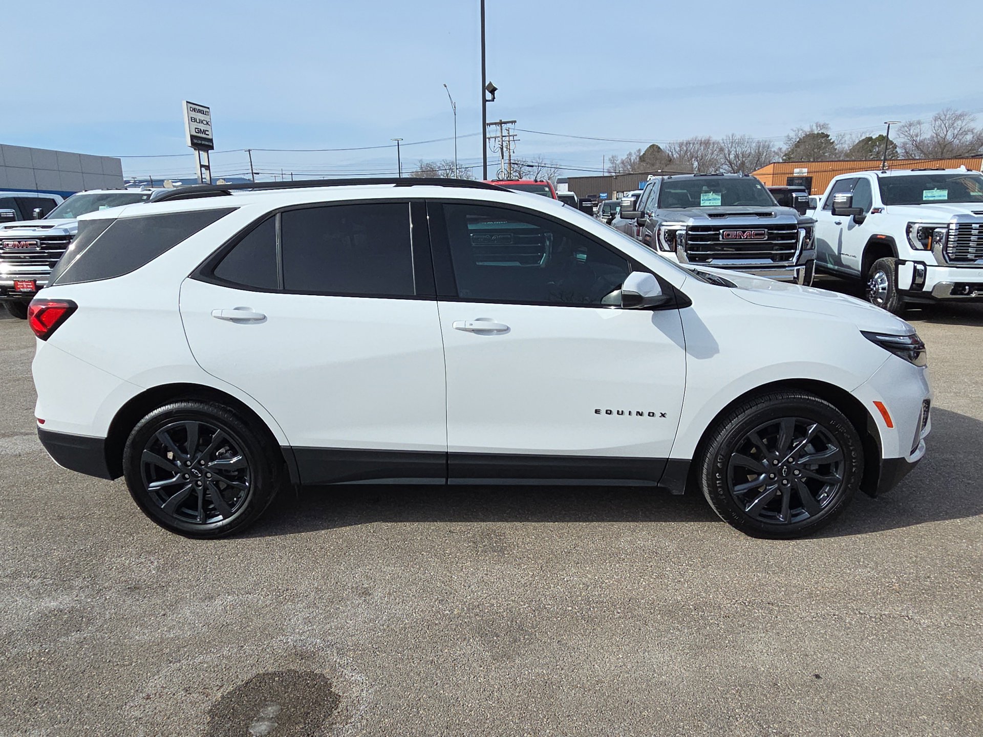 Used 2024 Chevrolet Equinox RS w/ RS Leather Package image 10