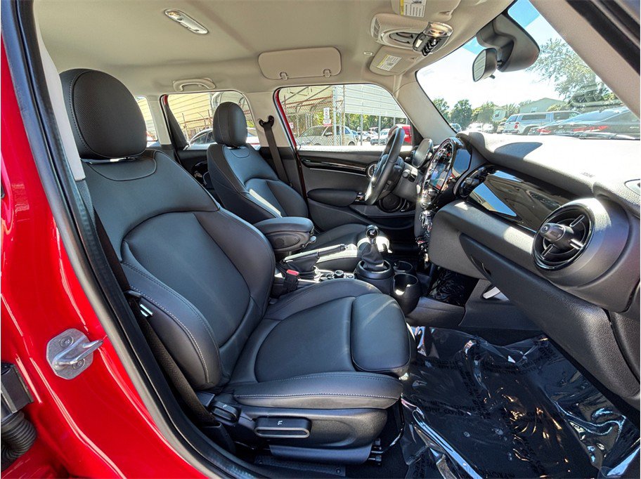 Used 2024 MINI Cooper S w/ Storage Package FWD image 34