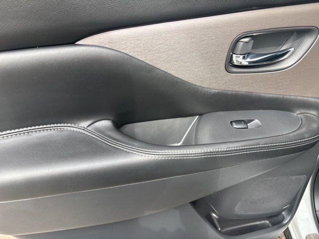 Used 2023 Nissan Murano SV w/ SV Midnight Edition Package AWD/4WD image 30