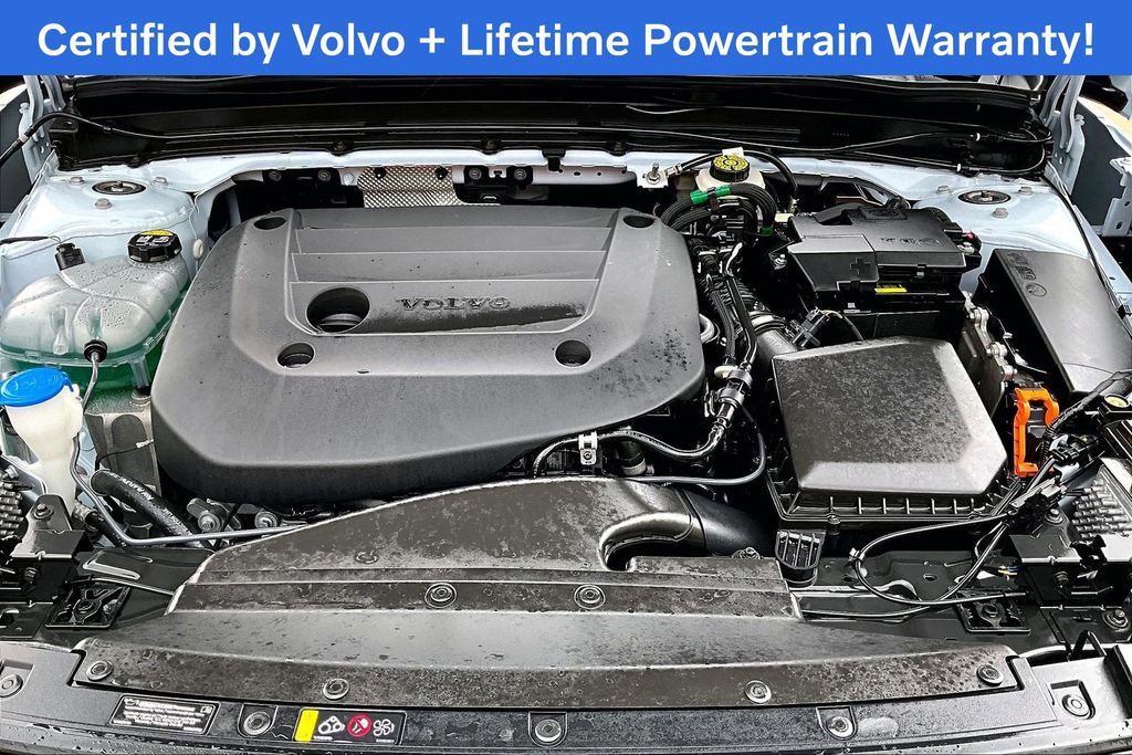 Certified 2026 Volvo XC40 B5 Plus image 13