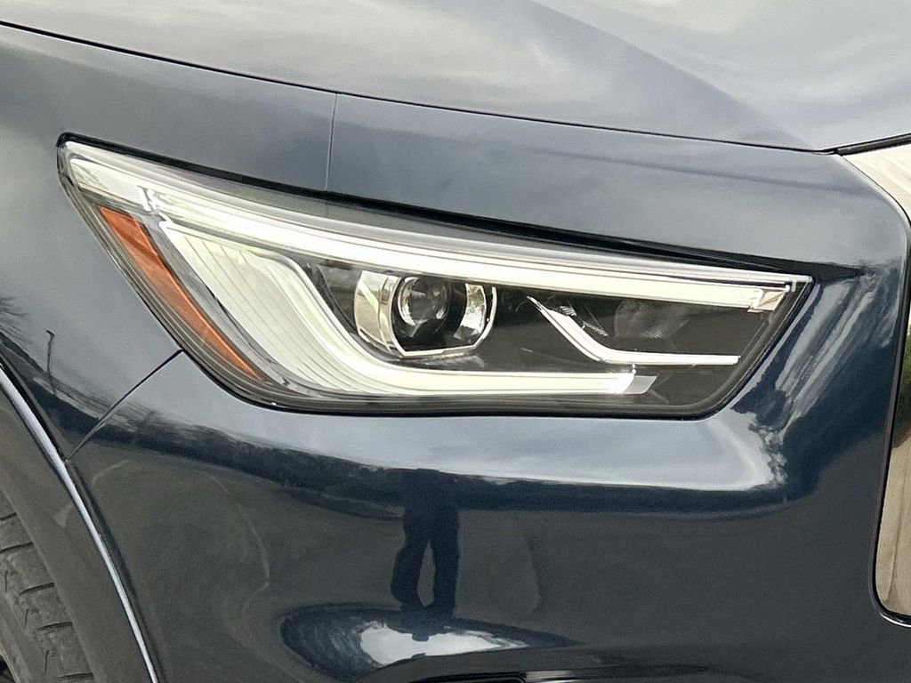Used 2024 INFINITI QX80 Sensory image 10