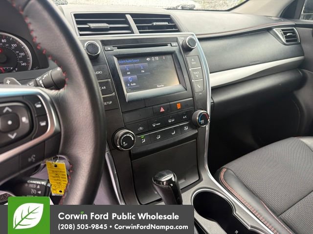 Used 2016 Toyota Camry SE FWD image 18