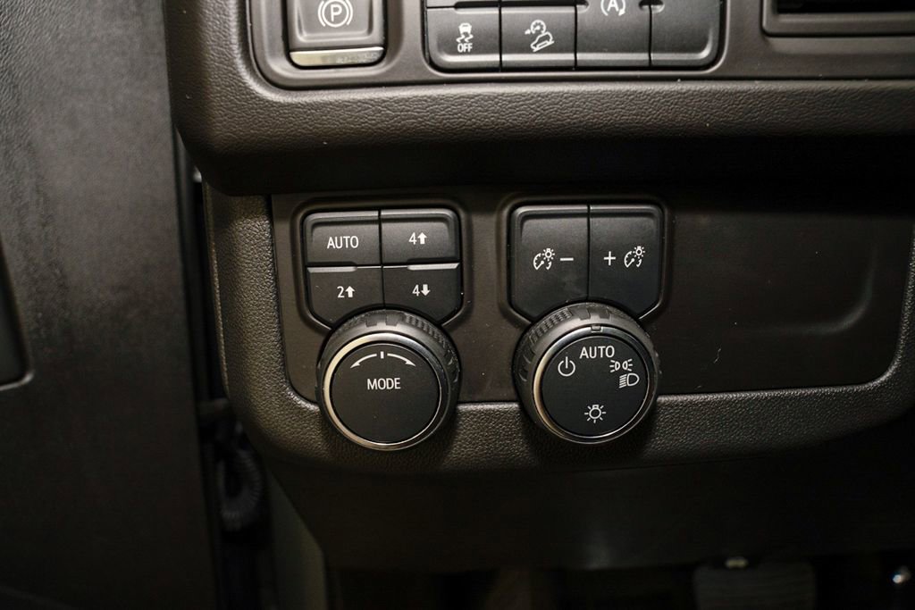 Used 2023 Chevrolet Tahoe Z71 AWD/4WD image 25