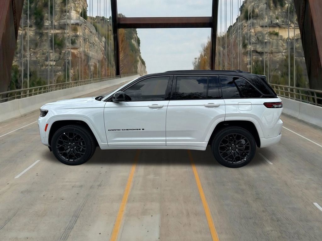 New 2026 Jeep Grand Cherokee Summit w/ Obsidian Package AWD/4WD image 5