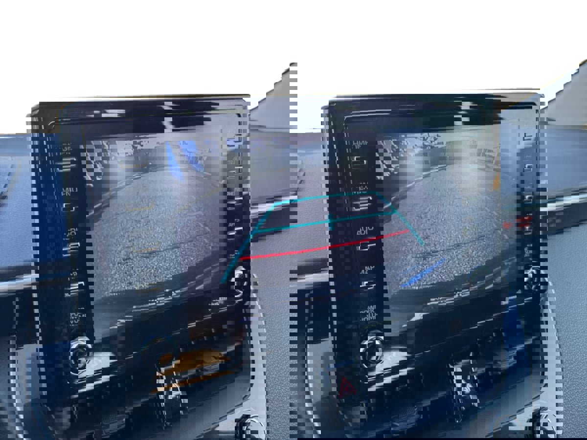 Used 2021 Toyota Corolla LE w/ Carpet Mat Package (TMS) image 13