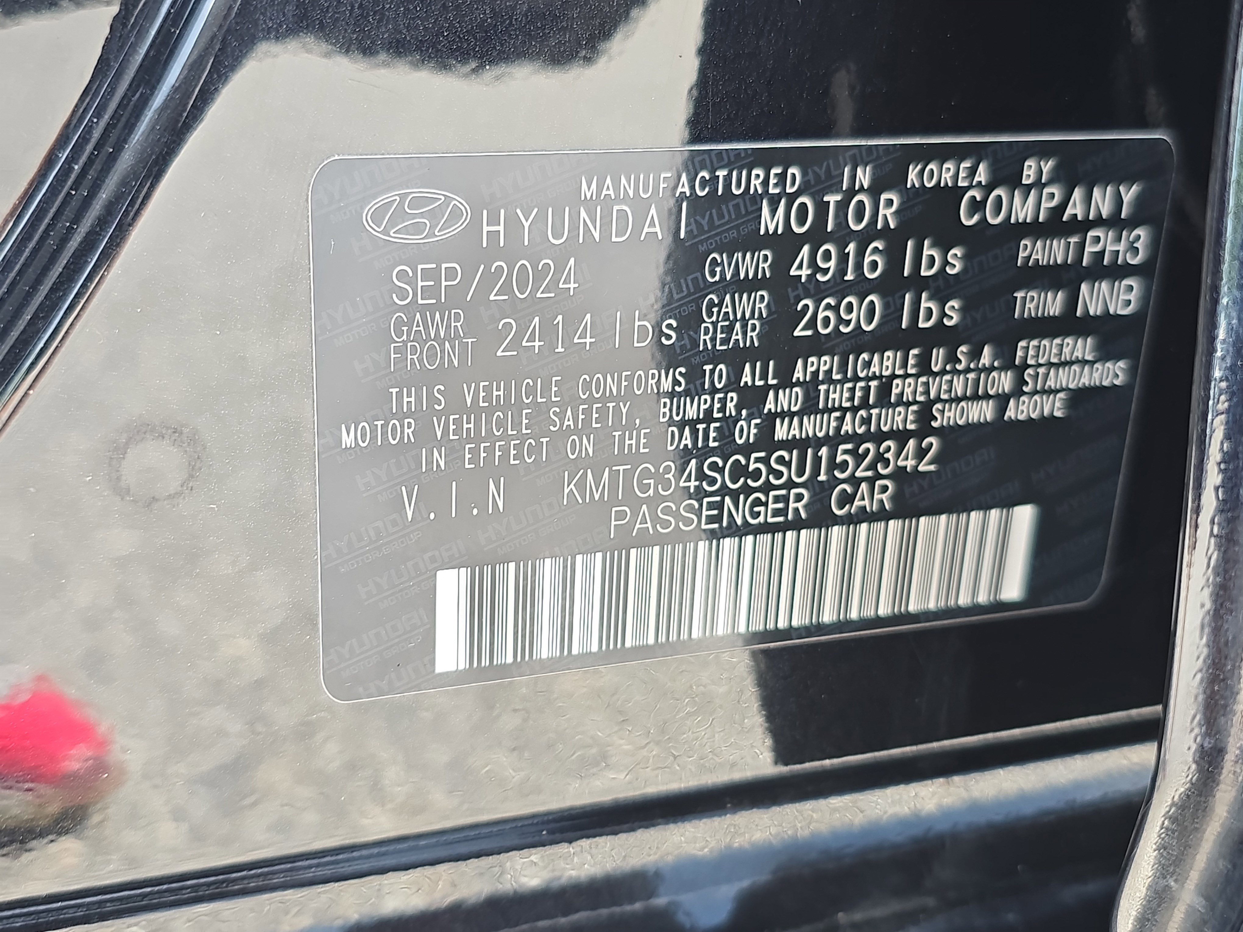 Used 2025 Genesis G70 2.5T AWD/4WD image 32