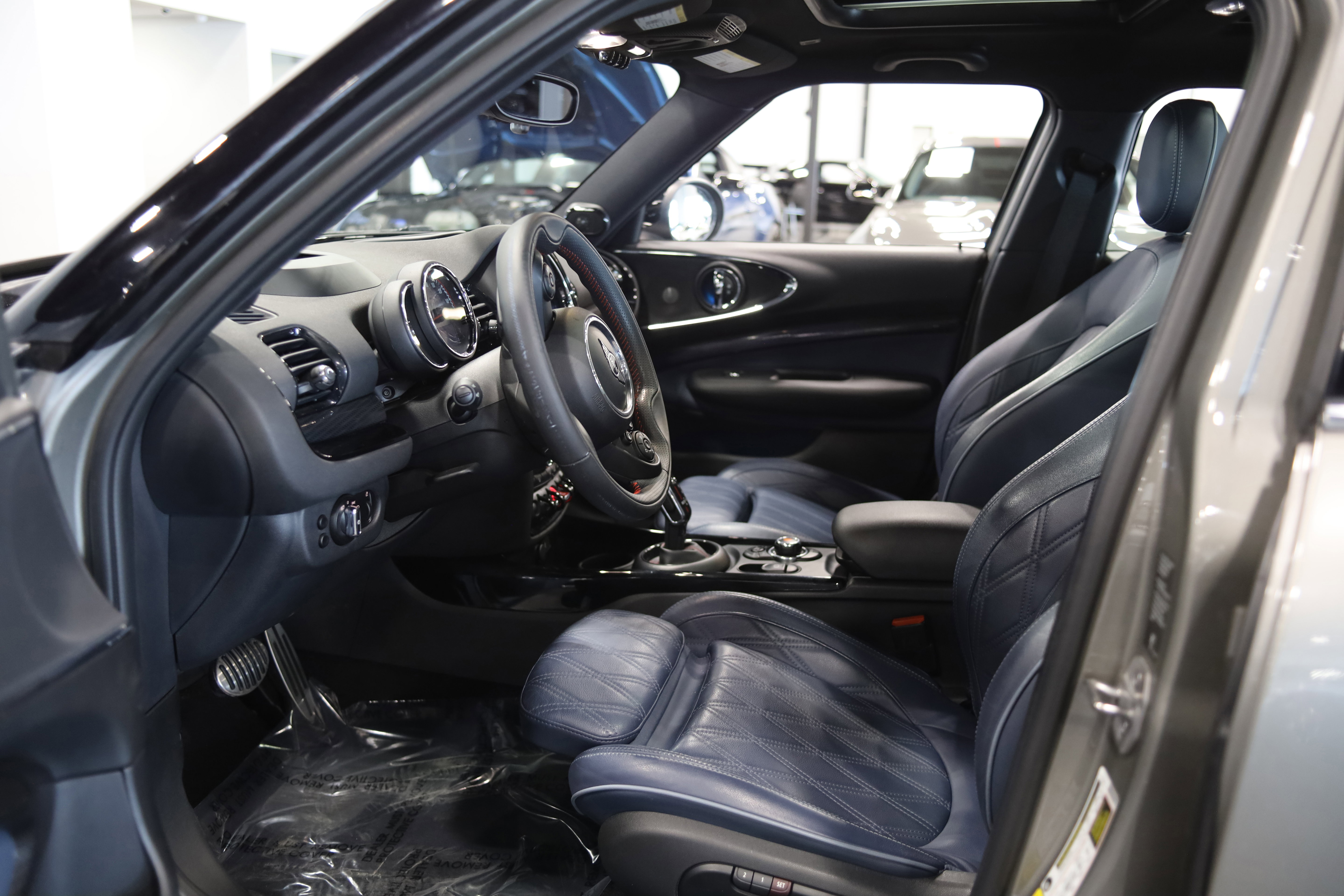 Used 2020 MINI Cooper Clubman John Cooper Works image 12