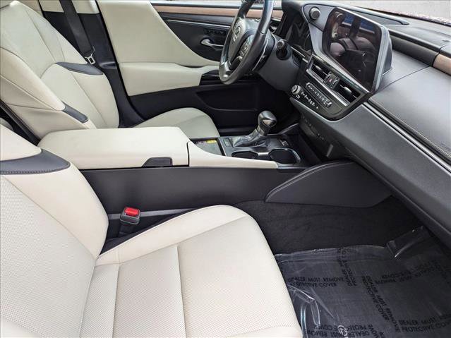 Certified 2025 Lexus ES 350 w/ Premium Package image 18