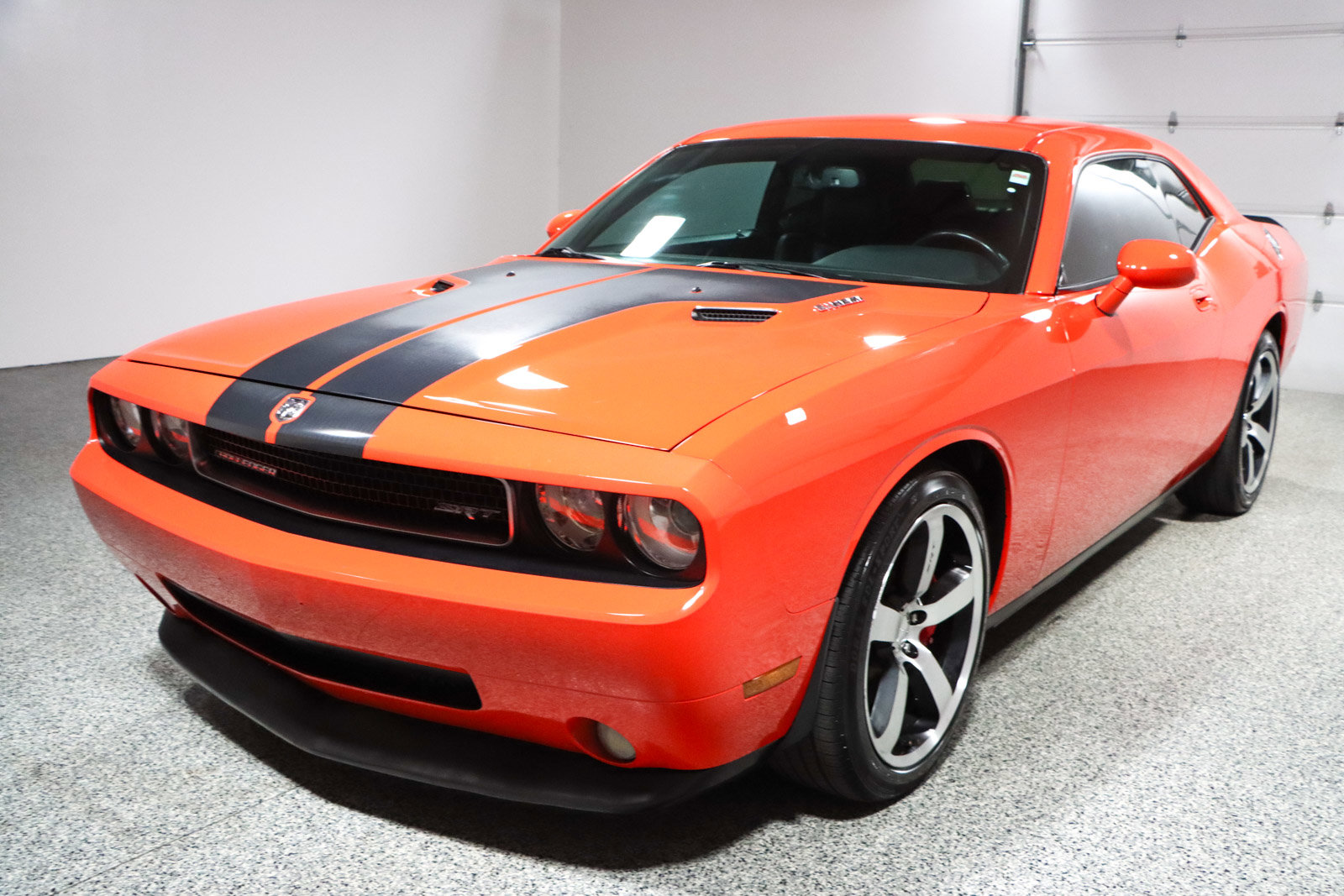 Used 2010 Dodge Challenger SRT8 image 28