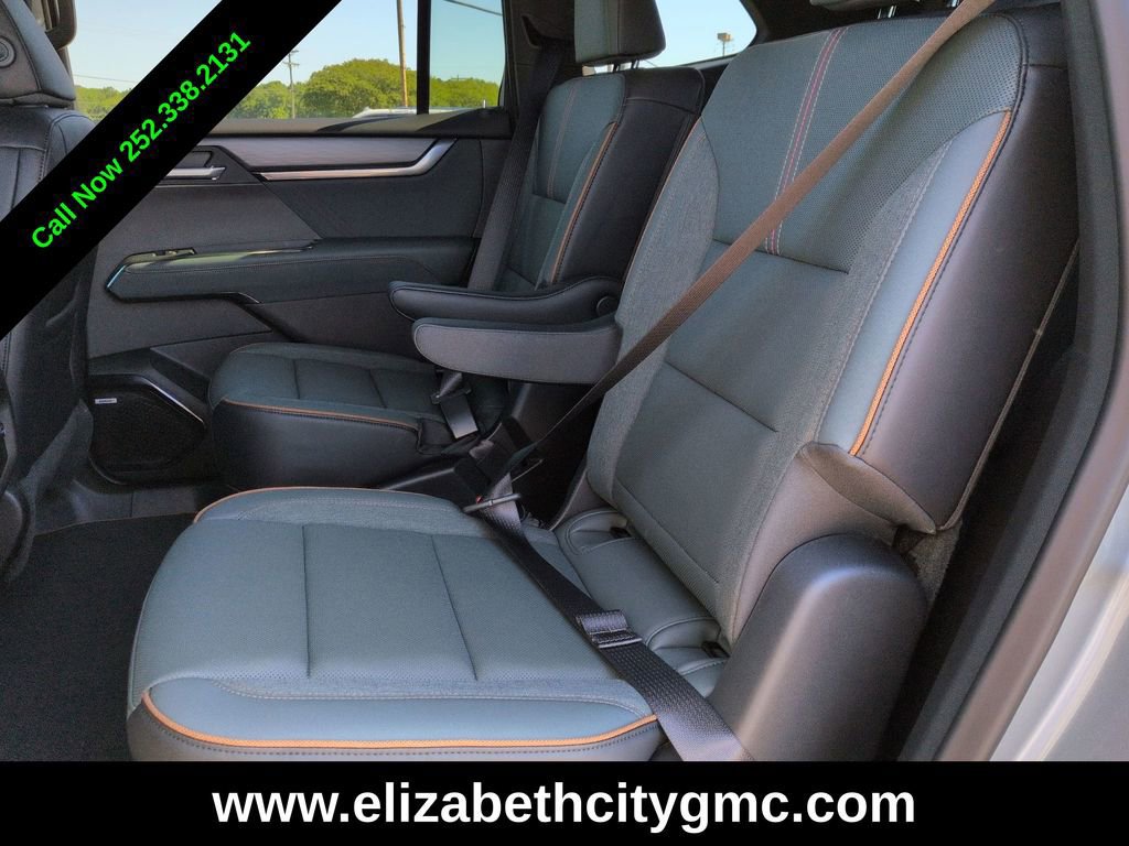 New 2026 GMC Acadia AT4 w/ Luxury Package AWD/4WD image 15