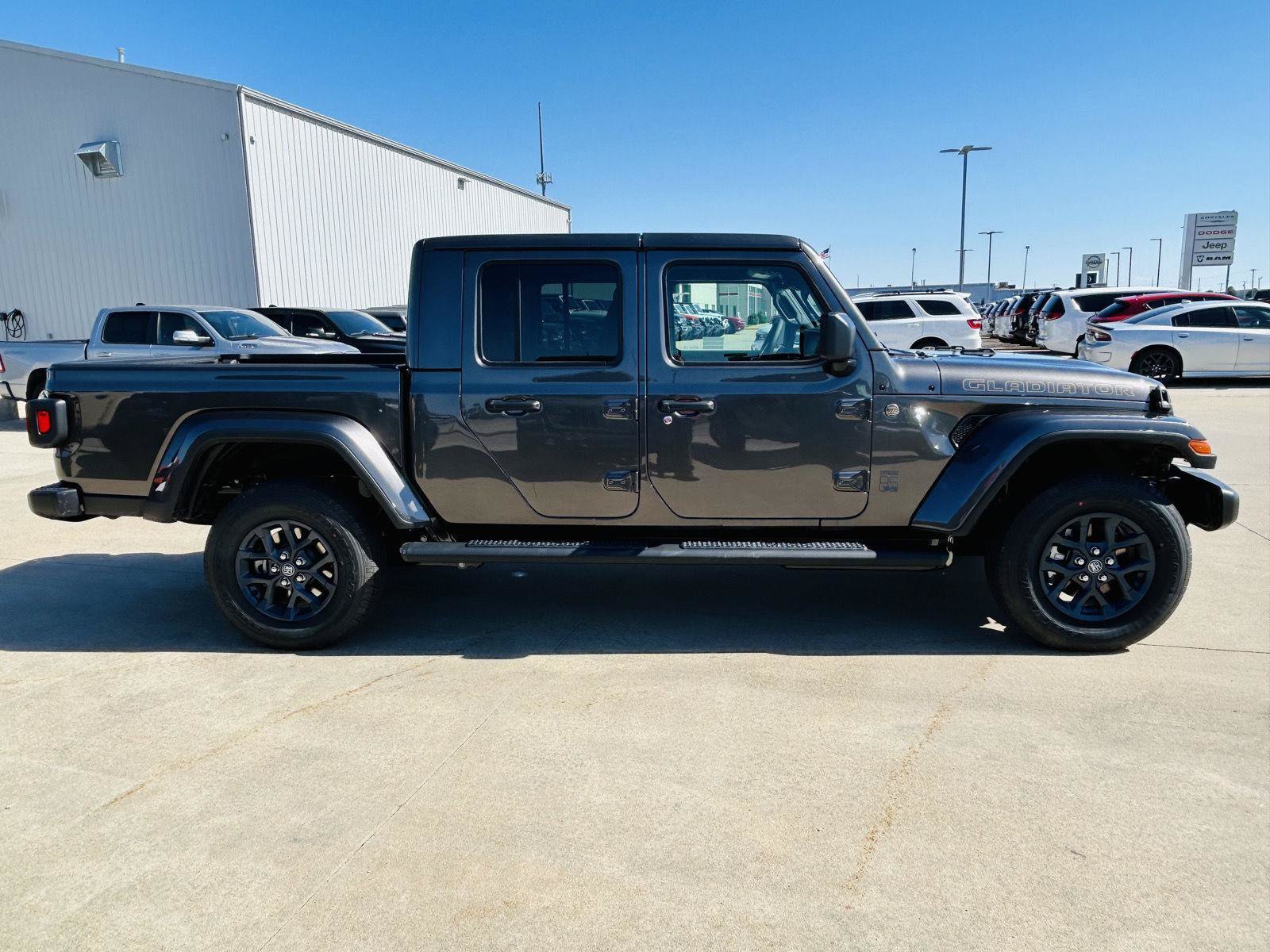 New 2026 Jeep Gladiator Sport AWD/4WD image 38