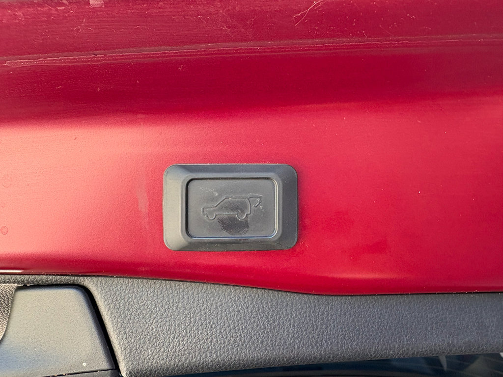 Used 2019 Toyota RAV4 XLE w/ Convenience Package image 20