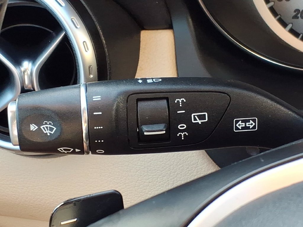 Used 2015 Mercedes-Benz GLA 250 4MATIC image 20
