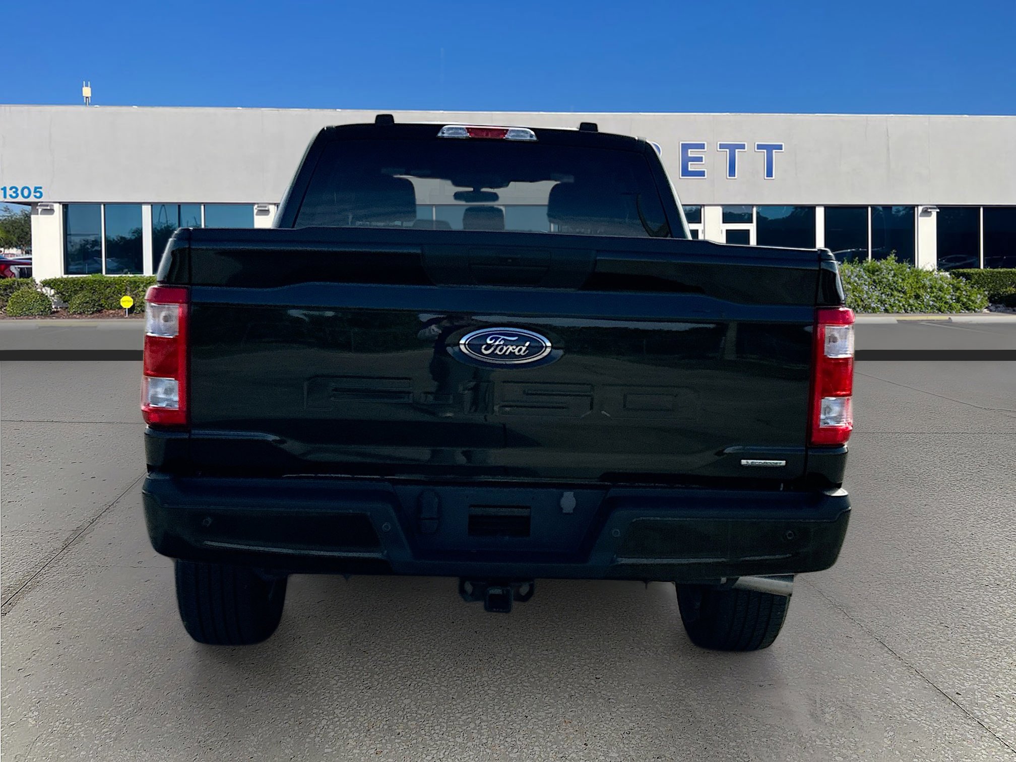Used 2023 Ford F150 XL w/ STX Appearance Package image 6