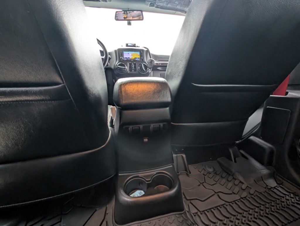 Used 2018 Jeep Wrangler Unlimited Rubicon image 42