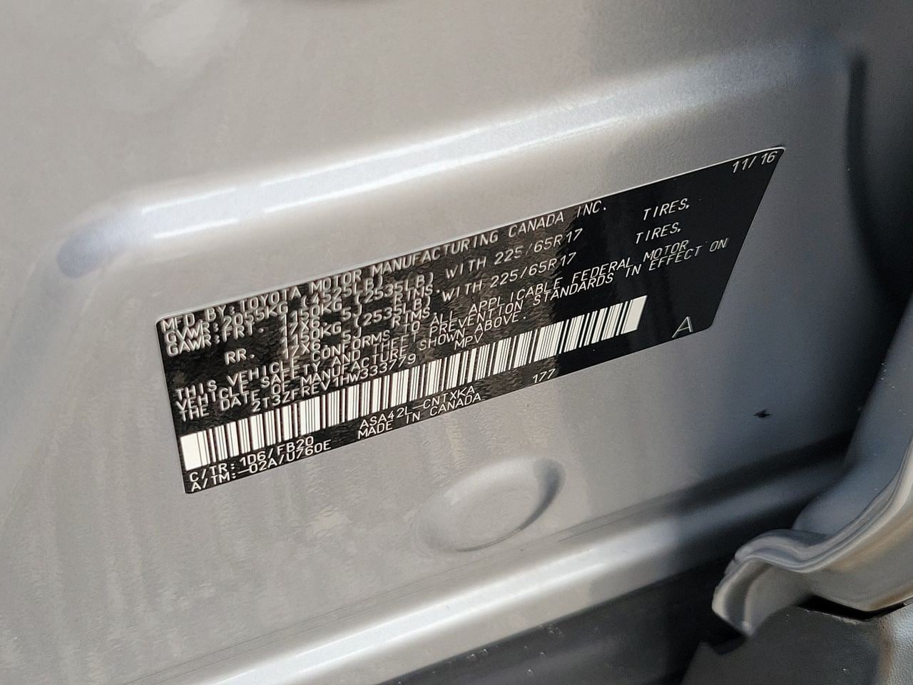 Used 2017 Toyota RAV4 LE FWD image 32