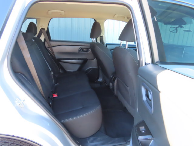 Used 2024 Nissan Rogue S AWD/4WD image 28