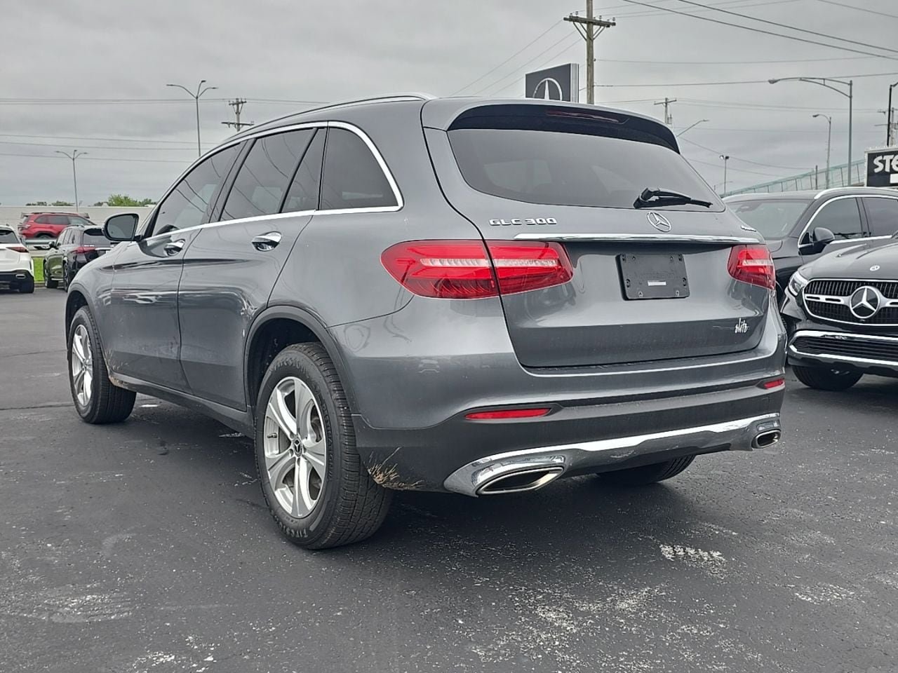 Used 2018 Mercedes-Benz GLC 300 4MATIC image 4