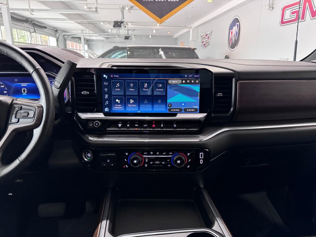 Certified 2024 Chevrolet Silverado 3500 High Country w/ High Country Premium Package image 19