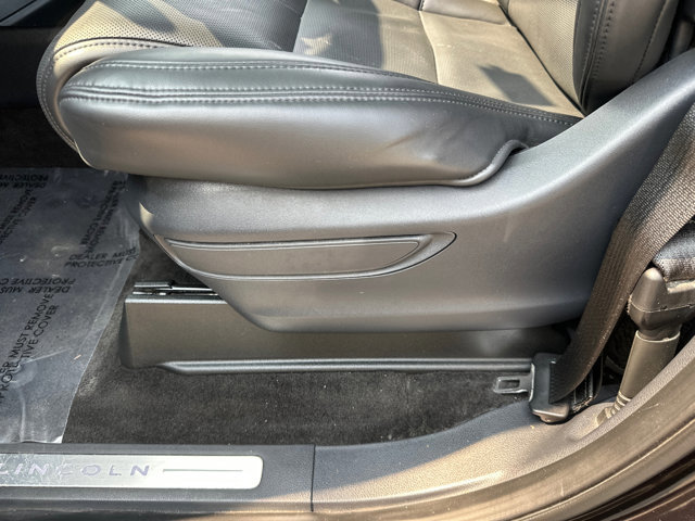 Used 2022 Lincoln Navigator Reserve image 28