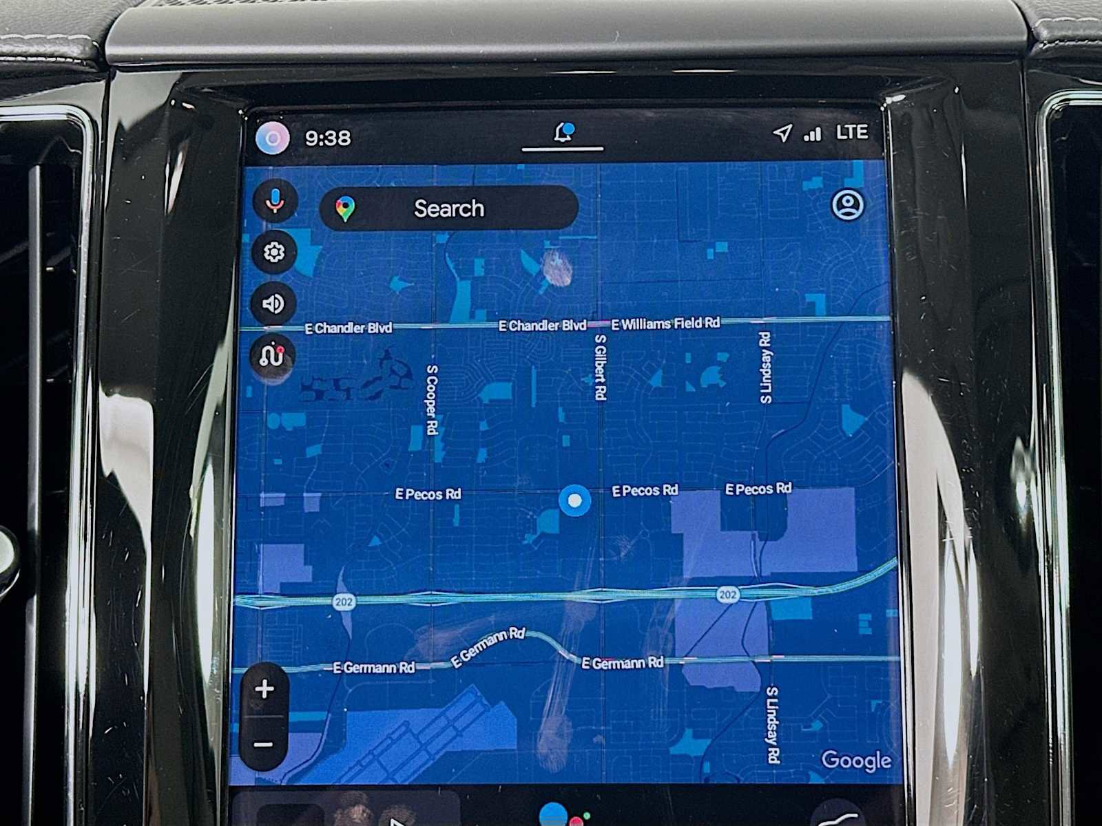 Used 2025 Volvo XC60 B5 Ultra w/ Protection Package Premier image 14