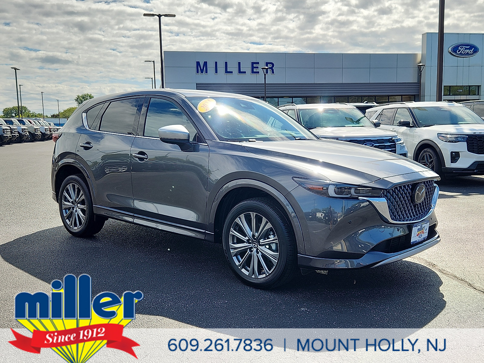 Used 2024 MAZDA CX-5 Signature AWD/4WD image 1
