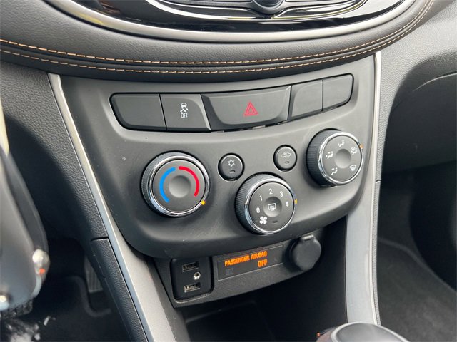Used 2022 Chevrolet Trax LS w/ Tint and Cruise Package image 11