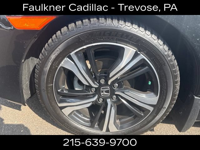 Used 2018 Honda Civic Touring image 7
