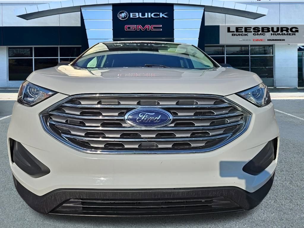 Used 2021 Ford Edge SE image 2
