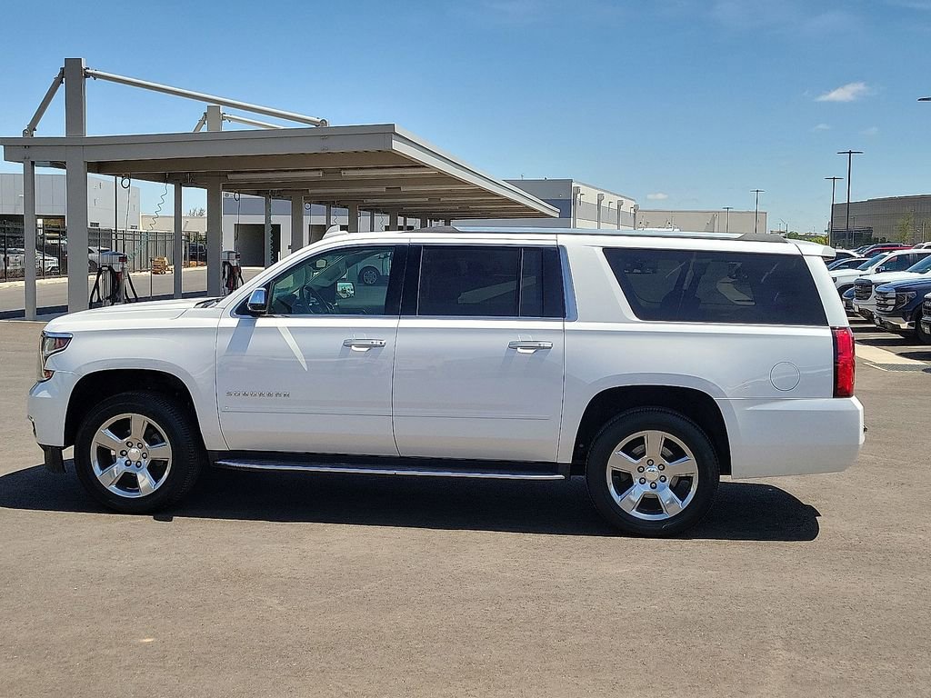 Used 2017 Chevrolet Suburban Premier image 2