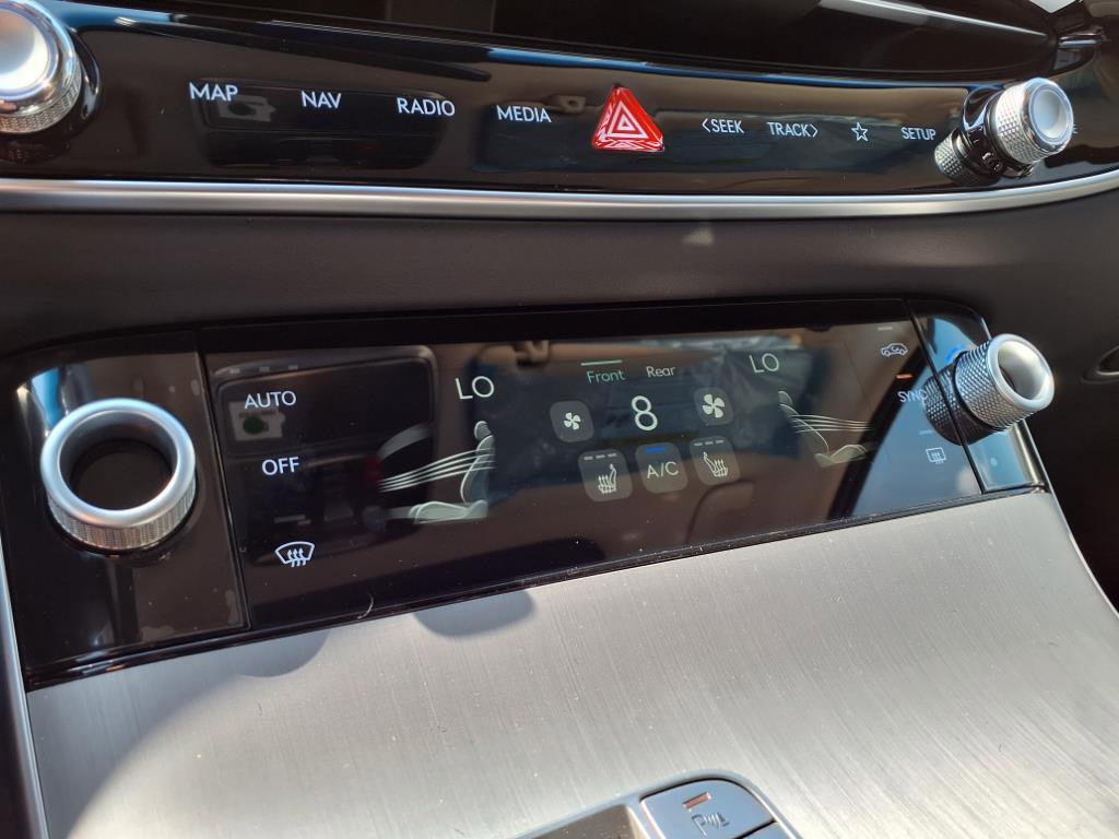 New 2026 Genesis GV70 2.5T Select image 7