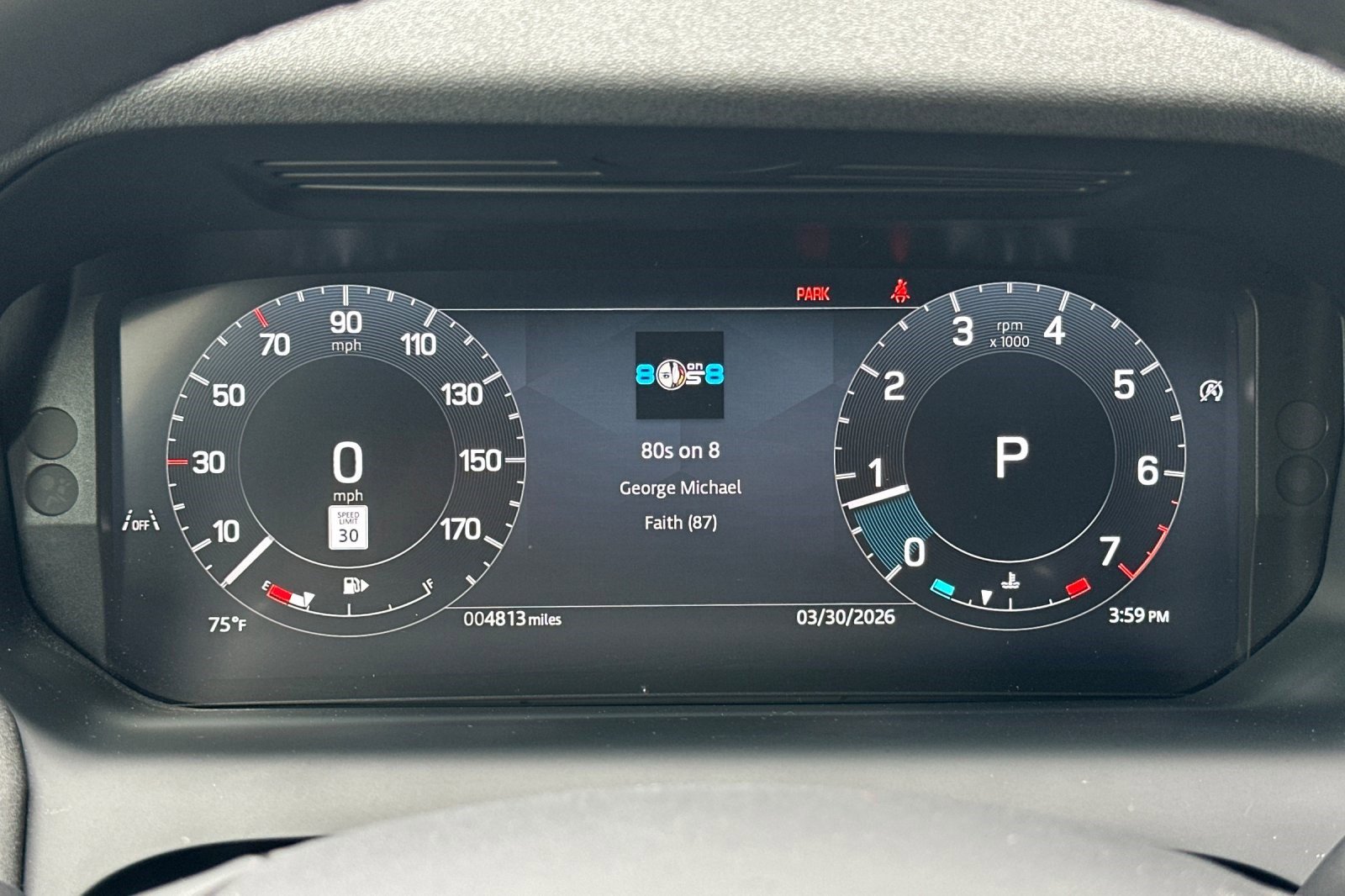 Used 2025 Land Rover Discovery Sport S image 19