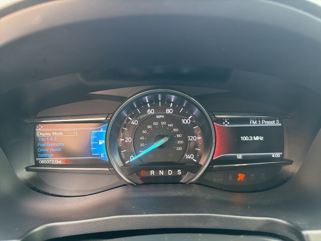 Used 2017 Ford Explorer XLT w/ Equipment Group 202A AWD/4WD image 19