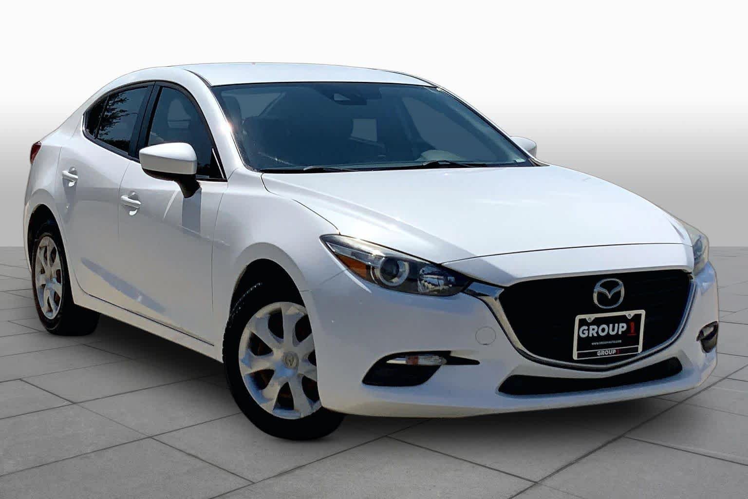 Used 2018 MAZDA MAZDA3 Sport FWD image 3