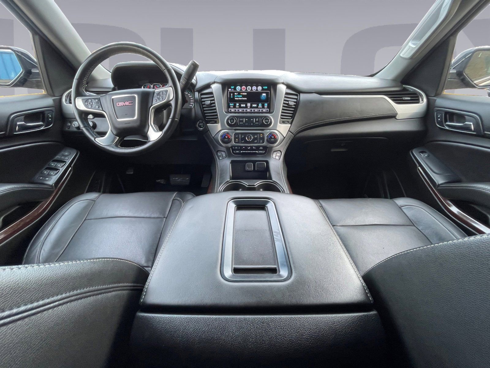 Used 2018 GMC Yukon XL SLT w/ Open Road Package image 12