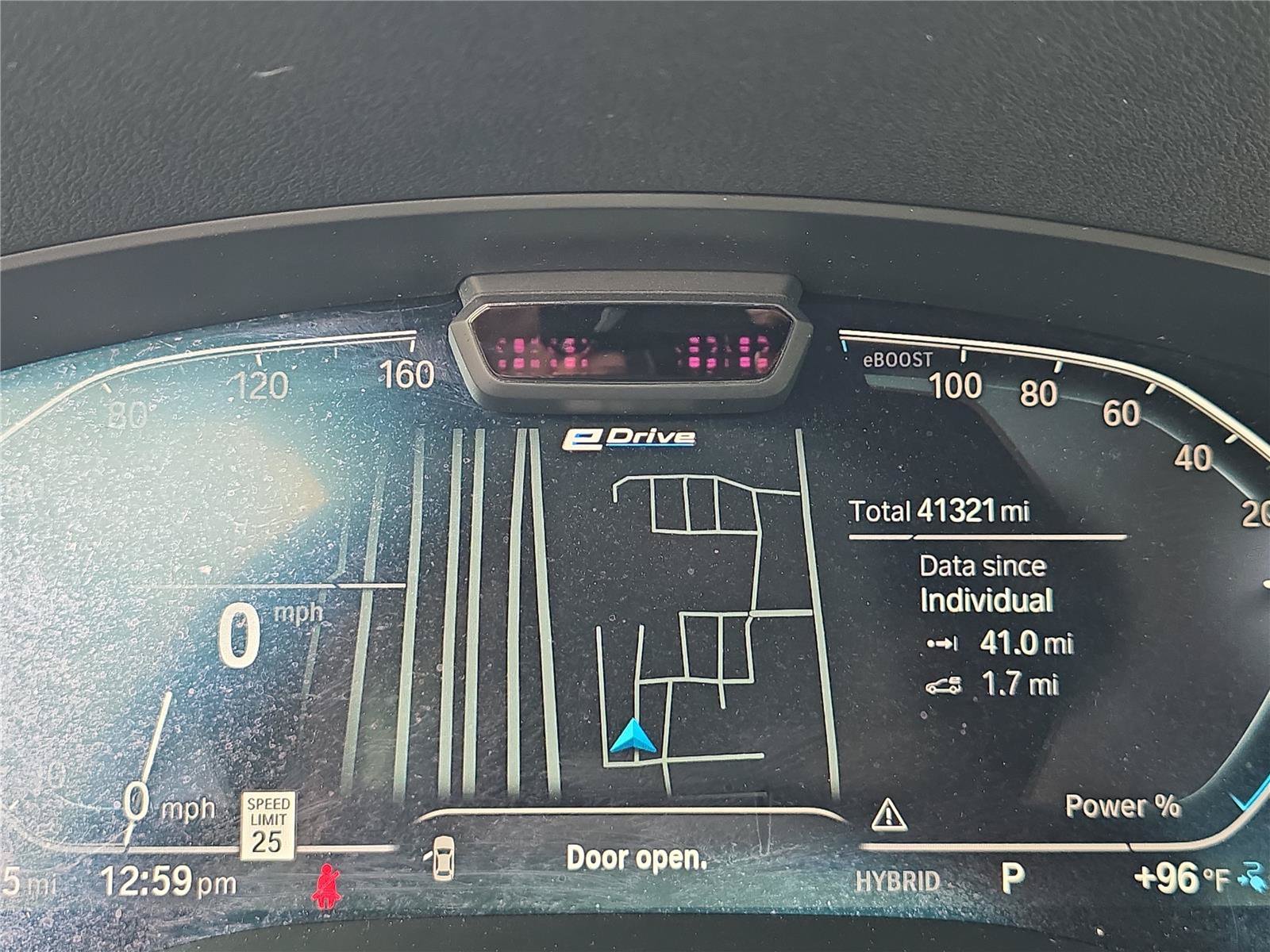 Used 2022 BMW 530e w/ Premium Package RWD image 28