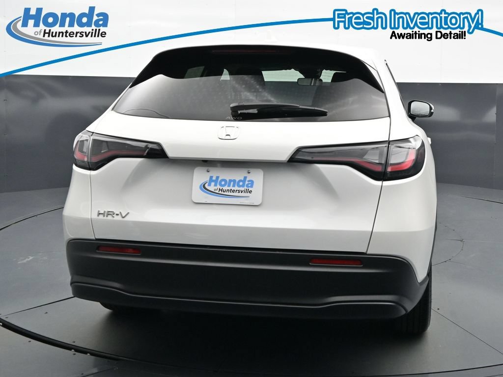 Certified 2026 Honda HR-V LX image 8
