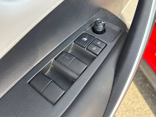 Used 2020 Toyota Corolla SE w/ Carpet Mat Package (TMS) FWD image 23