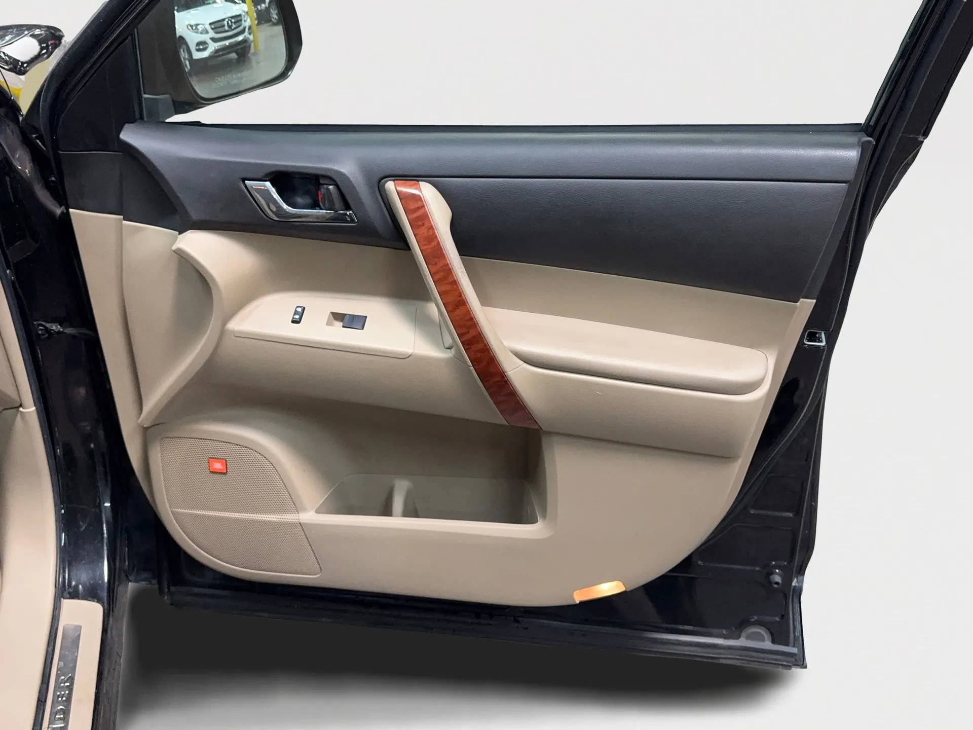 Used 2008 Toyota Highlander Limited image 25