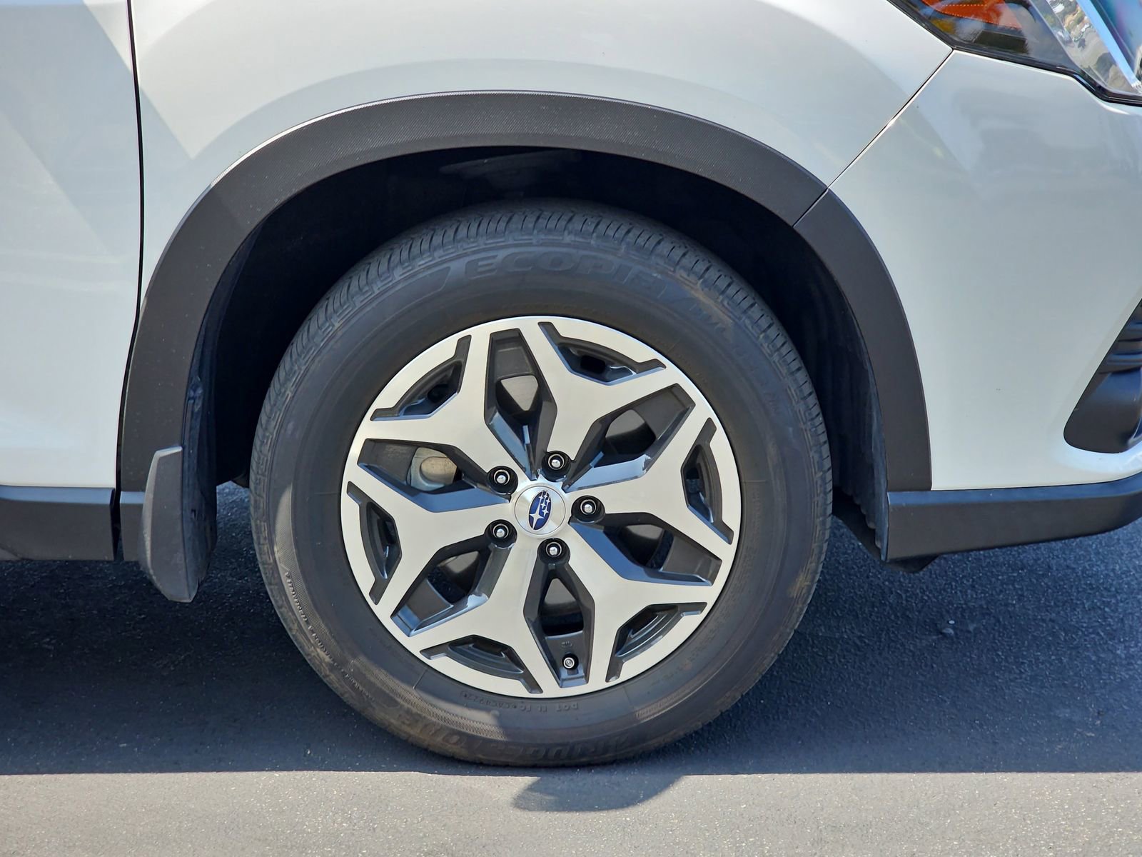 Used 2023 Subaru Forester Premium AWD/4WD image 10