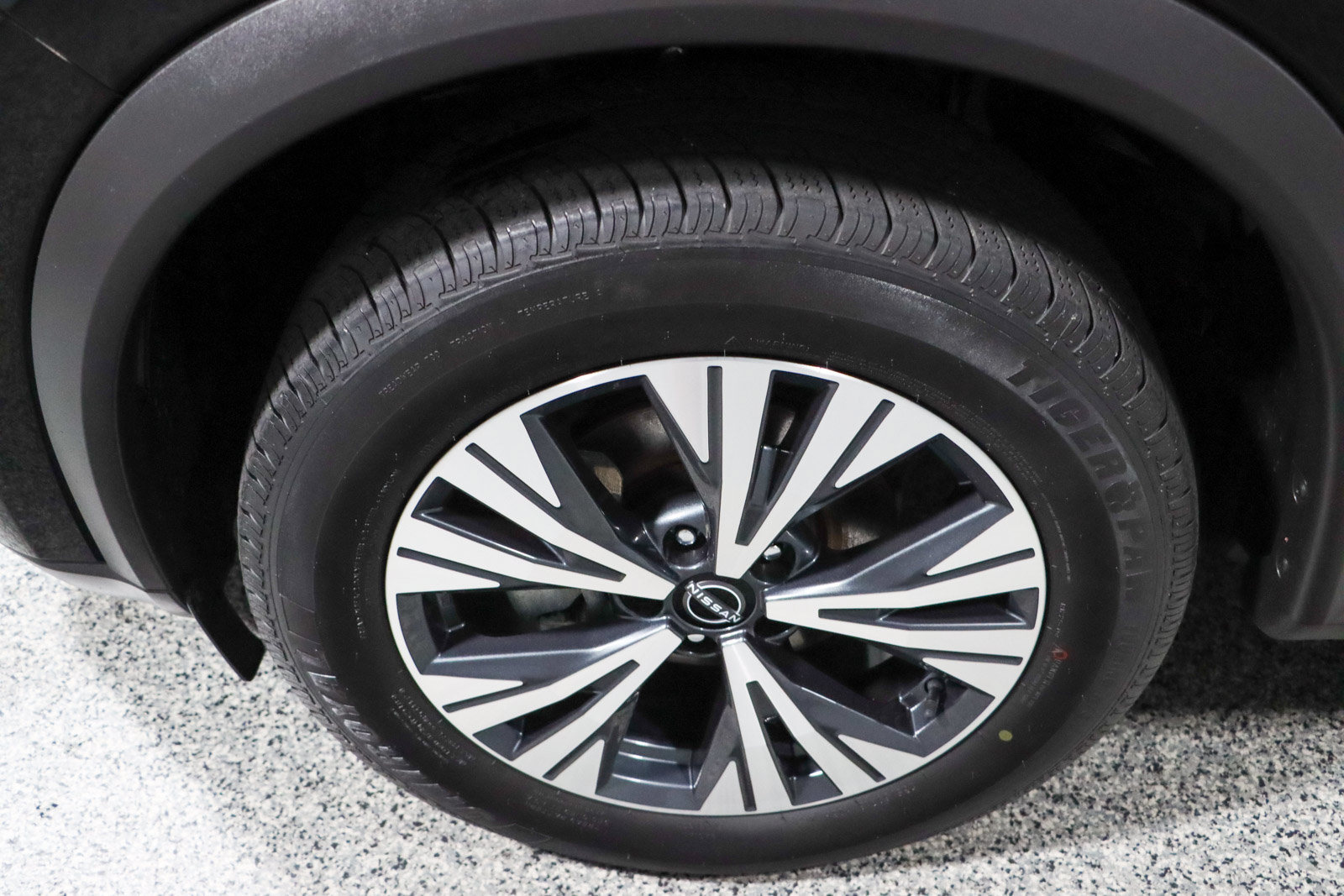 Used 2022 Nissan Rogue SV AWD/4WD image 11