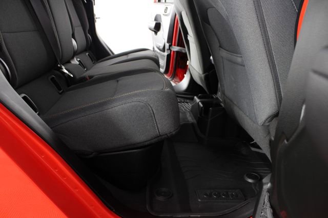 Used 2024 Jeep Gladiator Sport image 18