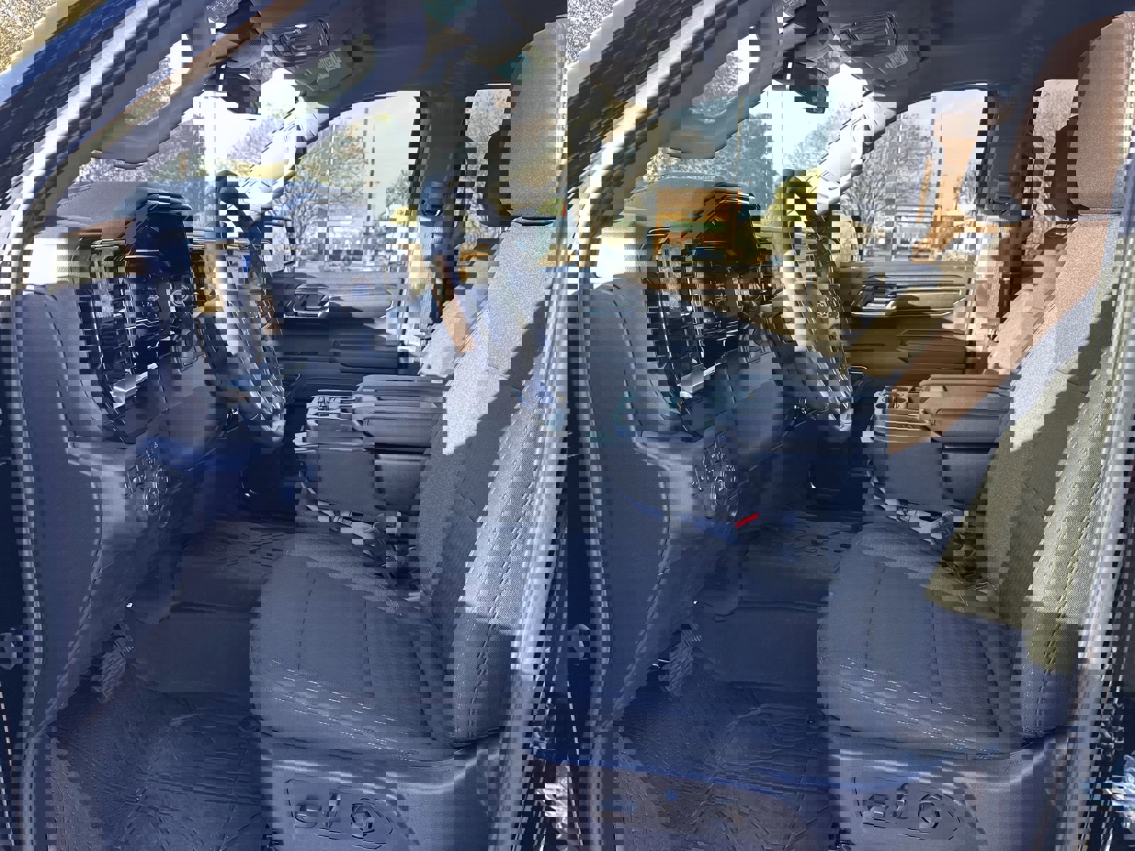 Used 2024 Chevrolet Silverado 1500 RST w/ Protection Package image 16