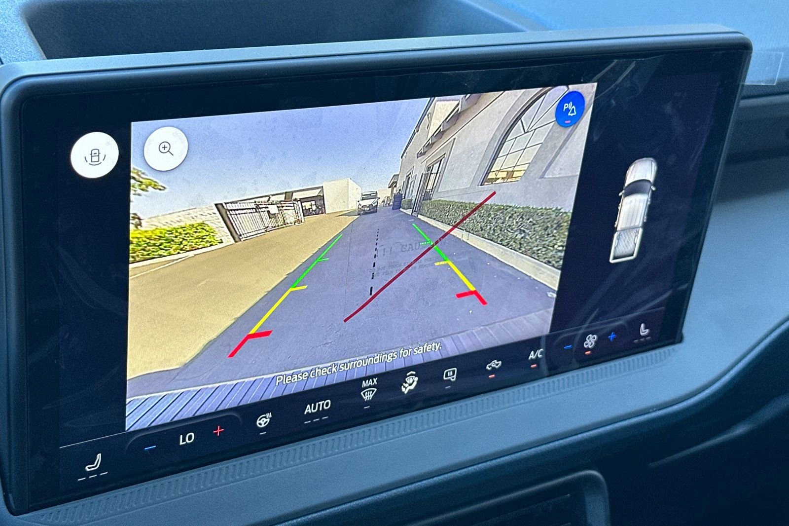 New 2025 Ford Maverick XLT w/ XLT Luxury Package image 18