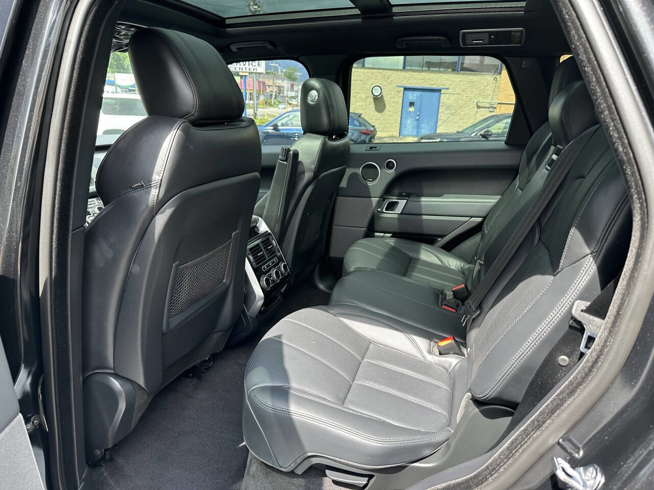 Used 2015 Land Rover Range Rover Sport Supercharged AWD/4WD image 14